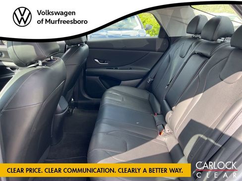 Used 2023 Hyundai Elantra Limited image 25