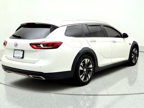 Used 2019 Buick Regal Essence w/ Driver Confidence Package I AWD/4WD image 5