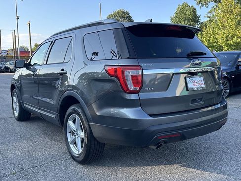 Used 2016 Ford Explorer XLT w/ Equipment Group 202A AWD/4WD image 5