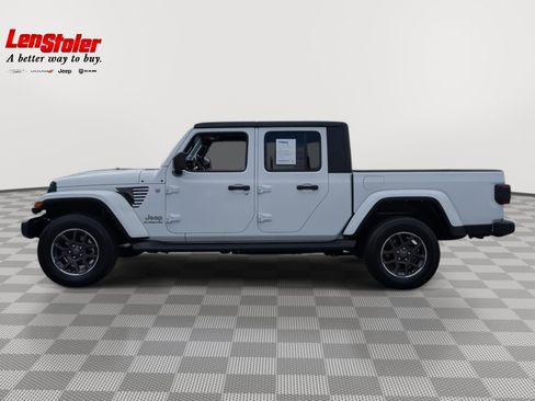 Used 2022 Jeep Gladiator Overland w/ Popular Equipment Package image 2