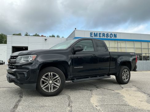 Certified 2022 Chevrolet Colorado W/T w/ Custom Special Edition AWD/4WD image 1