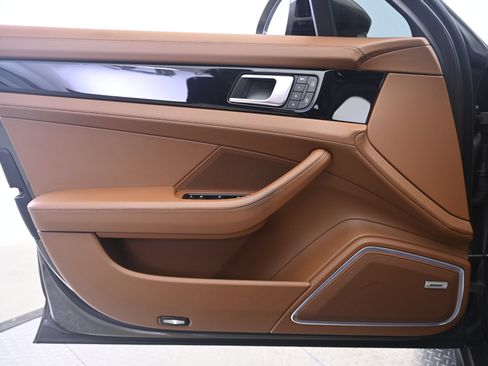 Certified 2023 Porsche Panamera 4S AWD/4WD image 26