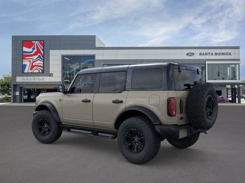 New 2026 Ford Bronco Badlands AWD/4WD image 4