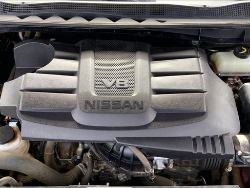 Used 2022 Nissan Titan PRO-4X w/ Pro-4x Convenience Package image 33