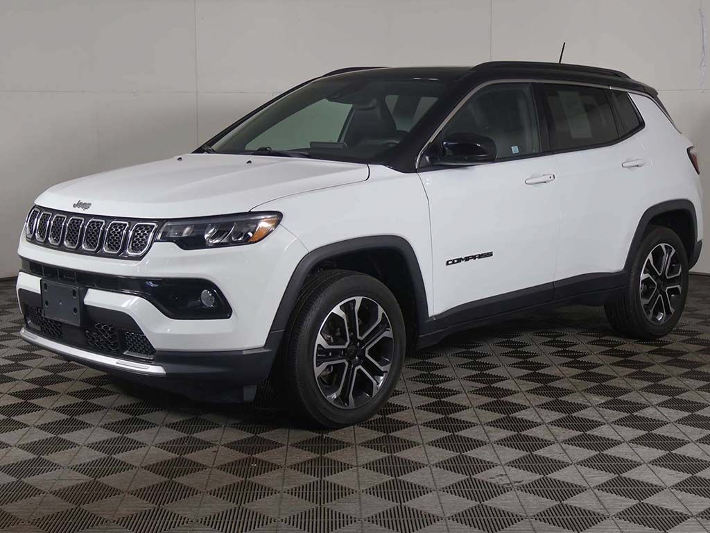 Used 2023 Jeep Compass Limited w/ Sun and Sound Group AWD/4WD image 9