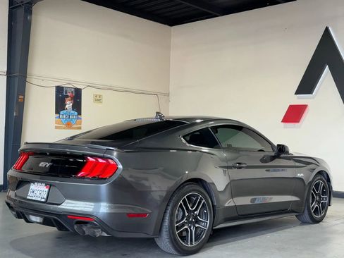 Used 2020 Ford Mustang GT RWD image 4