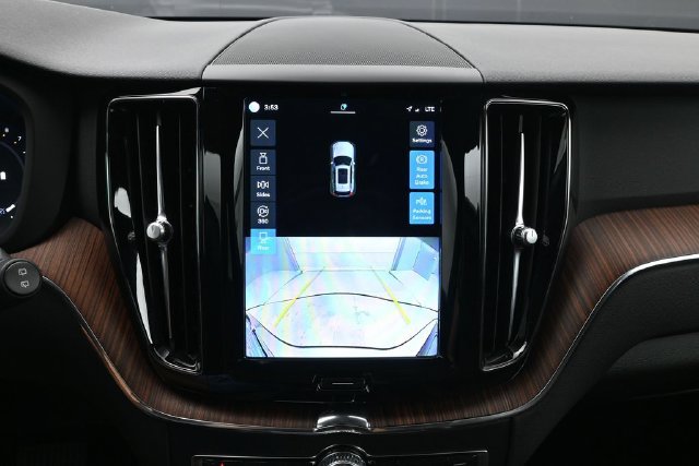 Used 2023 Volvo XC60 B5 Plus w/ Climate Package AWD/4WD image 20