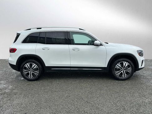 New 2026 Mercedes-Benz GLB 250 4MATIC image 2