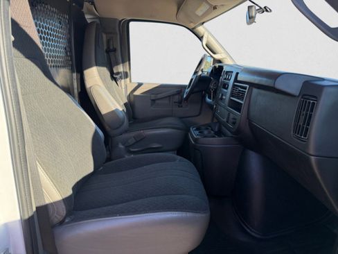 Used 2024 GMC Savana 2500 w/ Driver Convenience Package image 16