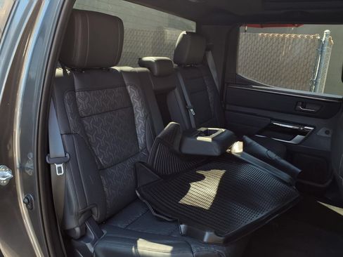 Certified 2025 Toyota Tundra Limited AWD/4WD image 33