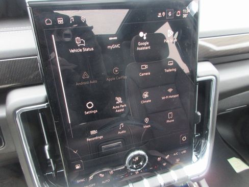 New 2026 GMC Yukon XL Elevation image 19