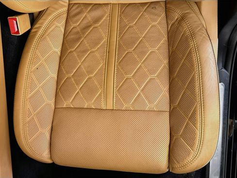 Used 2022 Jeep Grand Wagoneer Series III w/ Rear Seat Video Group 1 AWD/4WD image 20