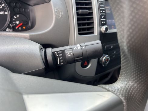 Used 2020 Nissan Frontier S RWD image 10