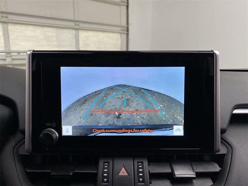 Used 2024 Toyota RAV4 Adventure image 27