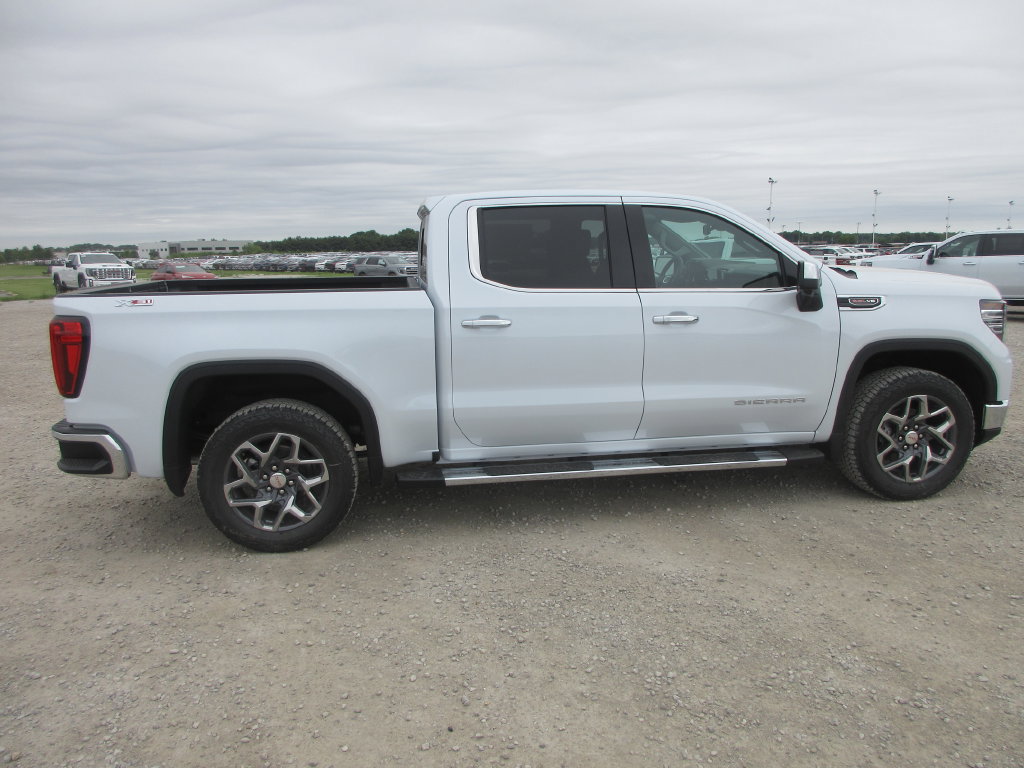 New 2026 GMC Sierra 1500 SLT w/ SLT Premium Plus Package AWD/4WD image 3