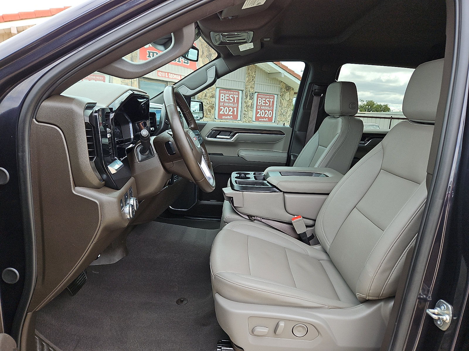 Used 2025 GMC Sierra 1500 SLT AWD/4WD image 10