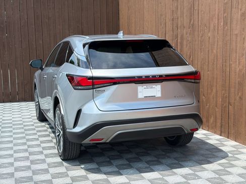 Used 2024 Lexus RX 350 Premium Plus w/ Convenience Package FWD image 18