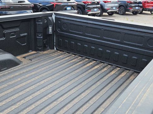 New 2026 Chevrolet Silverado 2500 LT w/ Z71 Chrome Sport Edition AWD/4WD image 23