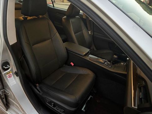 Used 2013 Lexus ES 350 w/ Luxury Pkg FWD image 55