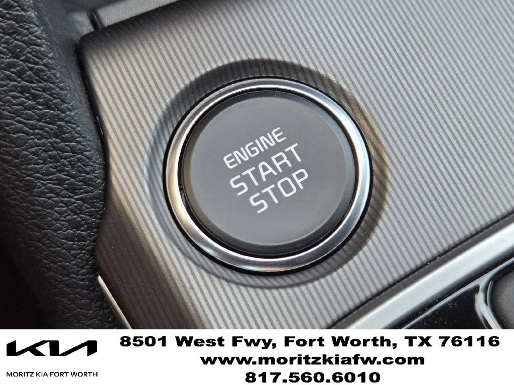 New 2026 Kia Sportage EX w/ EX Panorama Roof Package FWD image 18
