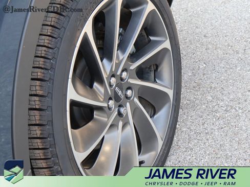 Used 2019 Lincoln Nautilus Reserve AWD/4WD image 40