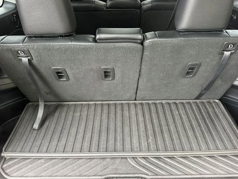 Used 2016 Honda Pilot Touring image 17