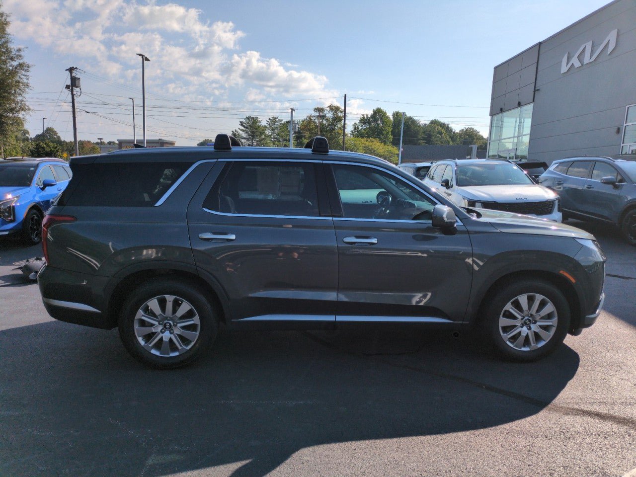 Used 2023 Hyundai Palisade SEL FWD image 8