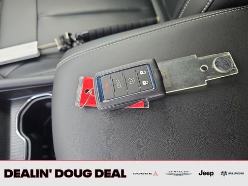 New 2026 Jeep Grand Cherokee Limited w/ Limited Altitude Package AWD/4WD image 29