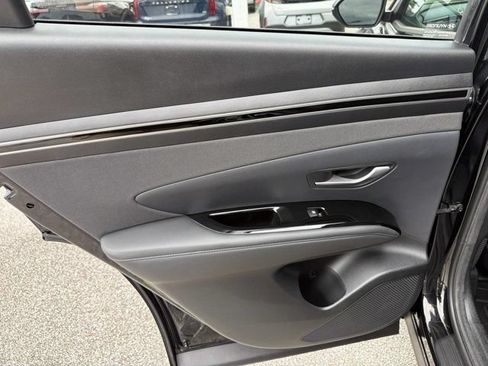 Used 2022 Hyundai Tucson SEL w/ Convenience + Premium Package FWD image 13