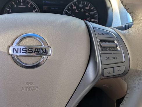 Used 2014 Nissan Altima 2.5 SV FWD image 23