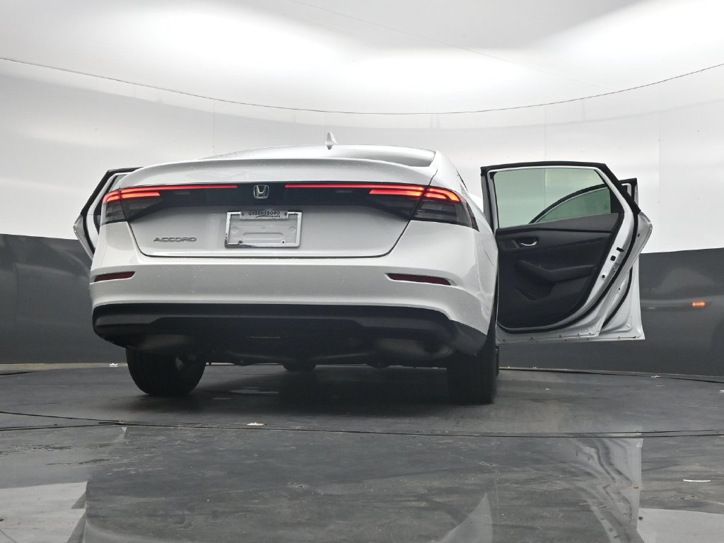 Certified 2025 Honda Accord LX image 38