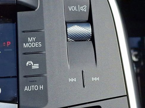 Used 2026 BMW X1 xDrive28i w/ Convenience Package image 17