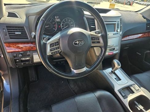 Used 2012 Subaru Outback 3.6R Limited w/ Moonroof Pkg image 8