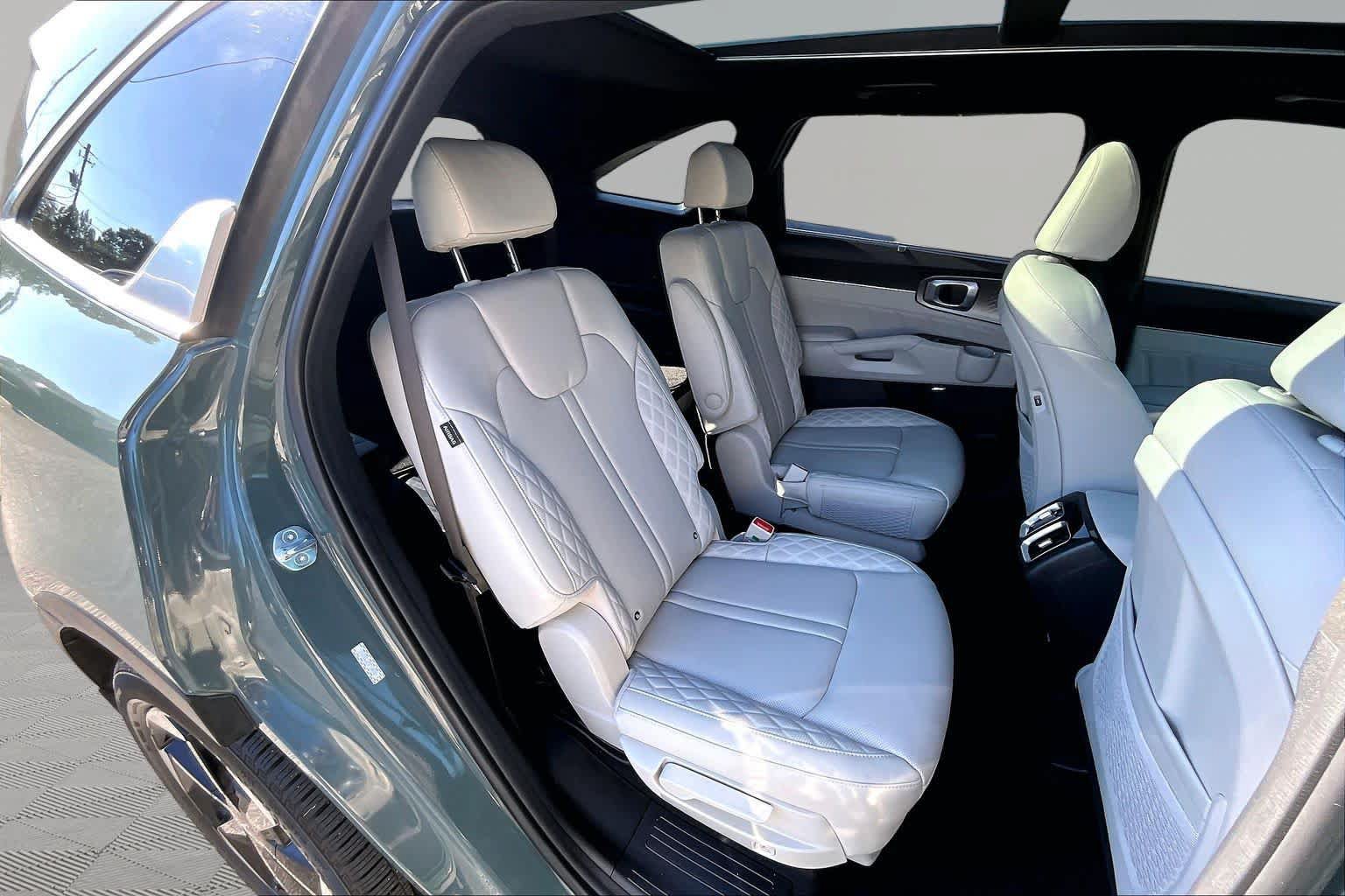 Used 2025 Kia Sorento SX Prestige AWD/4WD image 20
