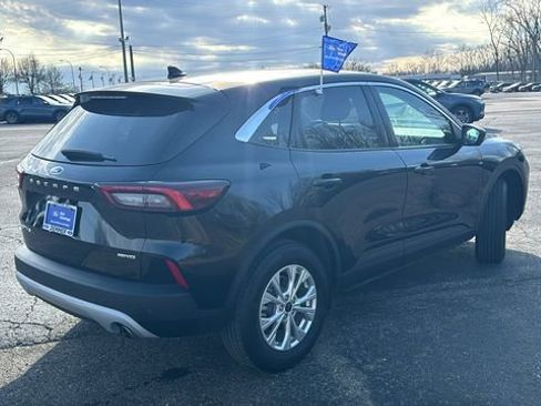 Certified 2023 Ford Escape Active w/ Tech Pack #2 image 4