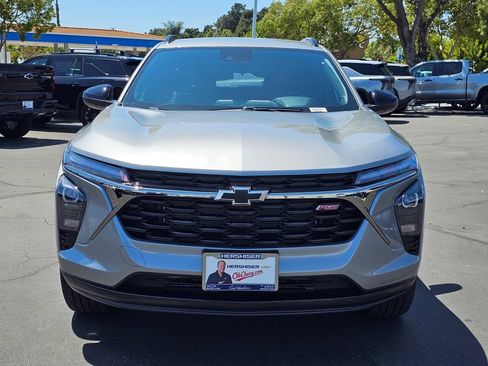 New 2026 Chevrolet Trax RS w/ Driver Confidence Package FWD image 2