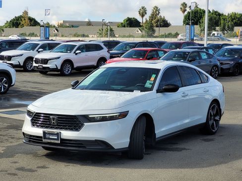 Used 2024 Honda Accord Sport image 9