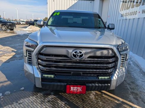 Used 2024 Toyota Tundra Limited image 38