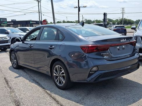 Certified 2024 Kia Forte LXS FWD image 4