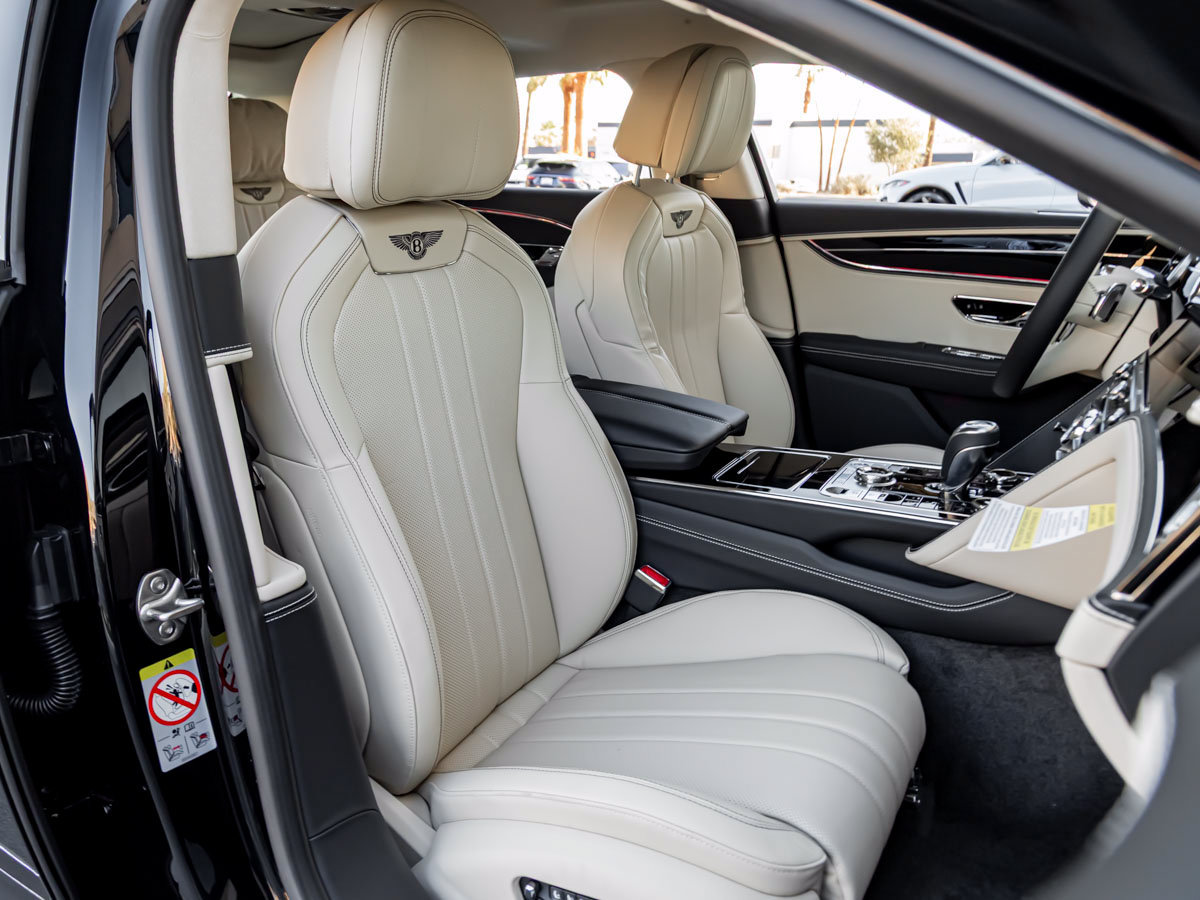 Used 2026 Bentley Flying Spur V8 AWD/4WD image 34