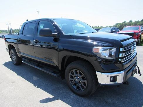 Used 2021 Toyota Tundra SR5 w/ Trail Edition image 5