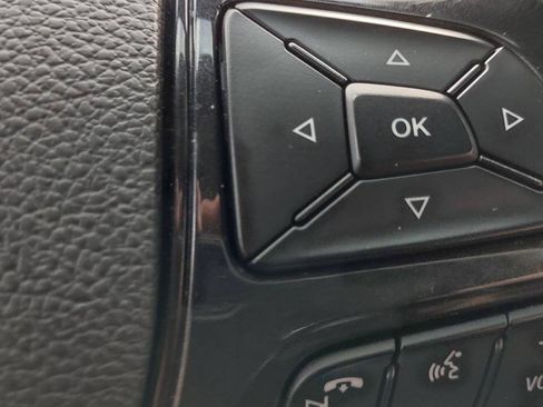 Used 2018 Ford Explorer XLT w/ Equipment Group 201A AWD/4WD image 19