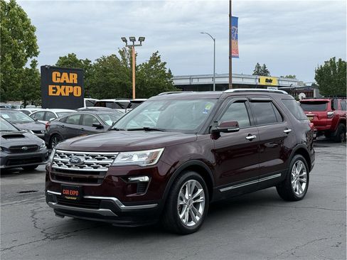Used 2018 Ford Explorer Limited w/ Ford Safe & Smart Package FWD image 1