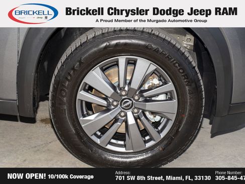 Used 2024 Nissan Pathfinder SV image 41