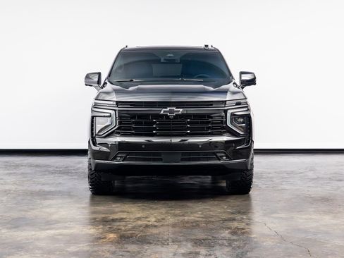 Used 2025 Chevrolet Tahoe RST w/ Comfort Package AWD/4WD image 2