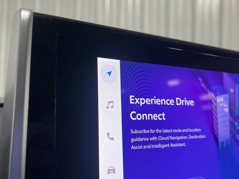 Used 2024 Toyota RAV4 XLE image 10