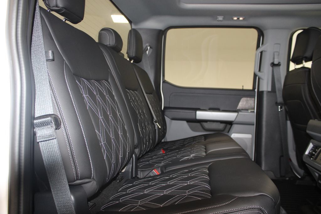 New 2026 Ford F250 XLT w/ XLT Premium Package AWD/4WD image 21