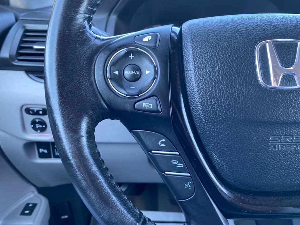 Used 2016 Honda Pilot Touring image 21