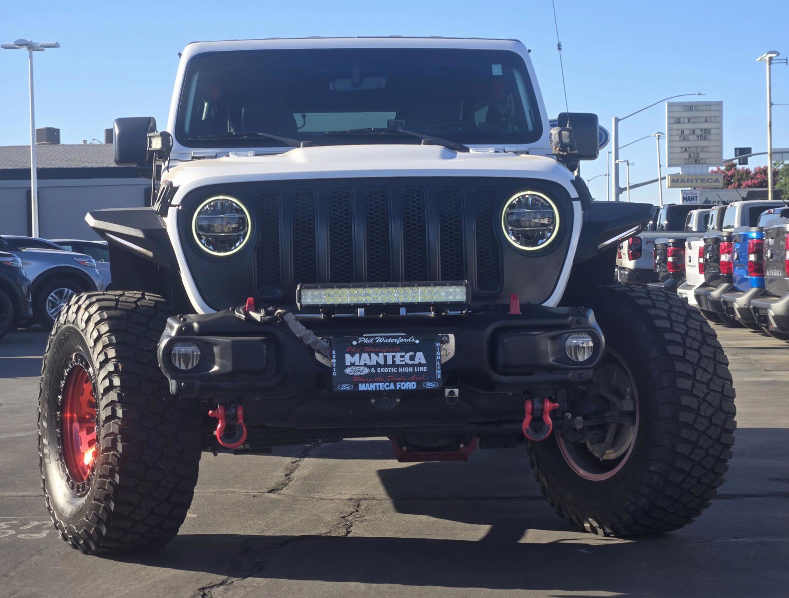 Used 2021 Jeep Wrangler Unlimited Rubicon AWD/4WD image 2