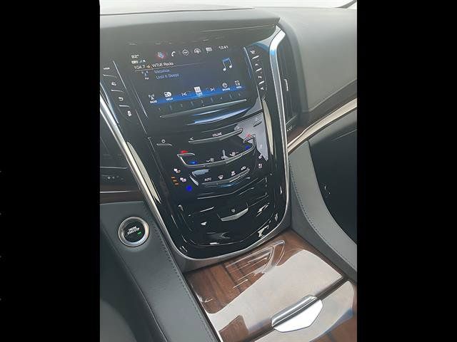 Used 2019 Cadillac Escalade Premium Luxury AWD/4WD image 12